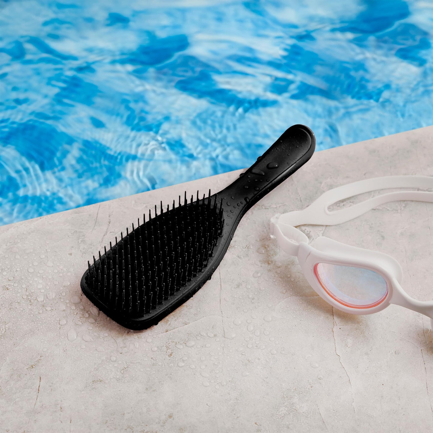 Tangle Teezer Ultimate Detangler Hairbrush - For Wet & Dry Hair - Detangling Brush for All Hair Types - Two-Tiered Teeth Reduce Breakage & Eliminate Knots - Millennial Pink