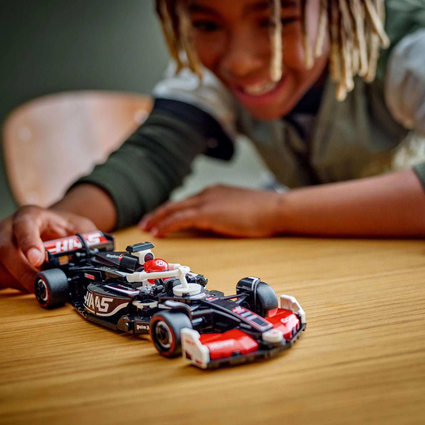 LEGO Speed Champions Ferrari SF-24 F1 Race Car Toy with a Collectible Formula 1 Driver Minifigure - Model Kits for 10+ Year Old Boys & Girls or Adult Motorsport Fans 77242