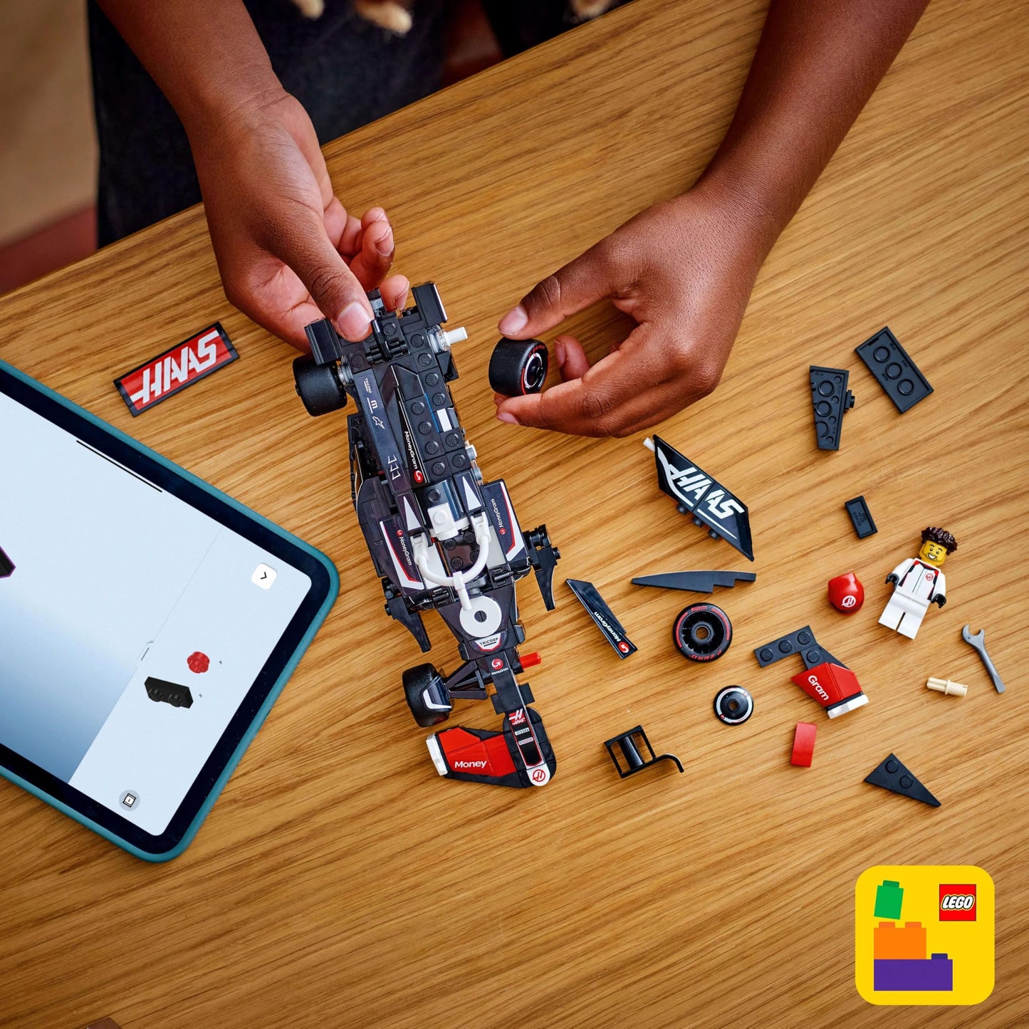 LEGO Speed Champions Ferrari SF-24 F1 Race Car Toy with a Collectible Formula 1 Driver Minifigure - Model Kits for 10+ Year Old Boys & Girls or Adult Motorsport Fans 77242
