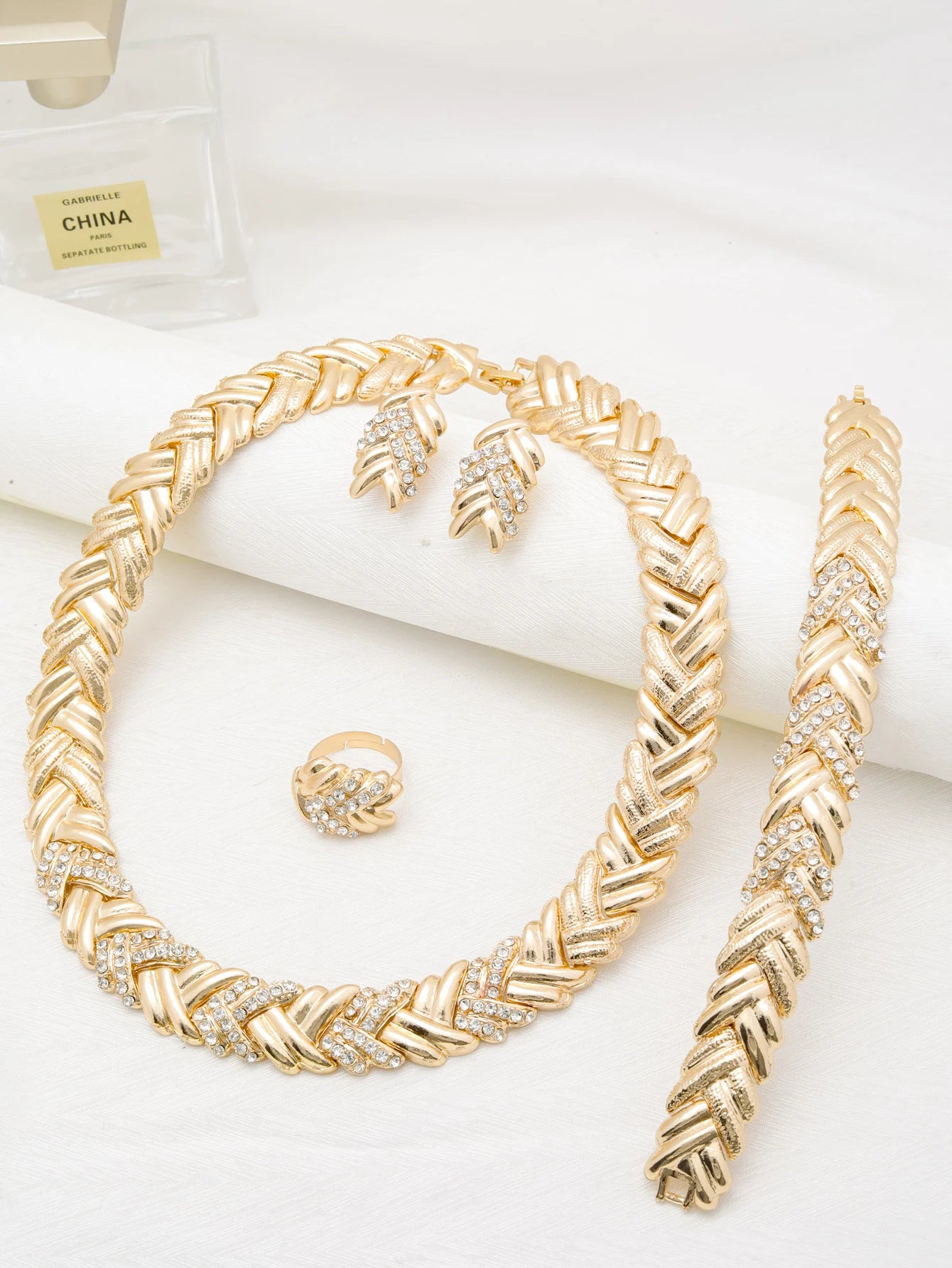 Dubai 18K Gold Plated Jewelry Set | Luxury Necklace, Earrings & Ring