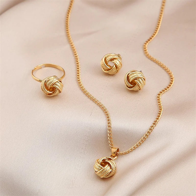 3-Pcs Round Pearl Jewelry Set | Earrings & Pendant Necklace