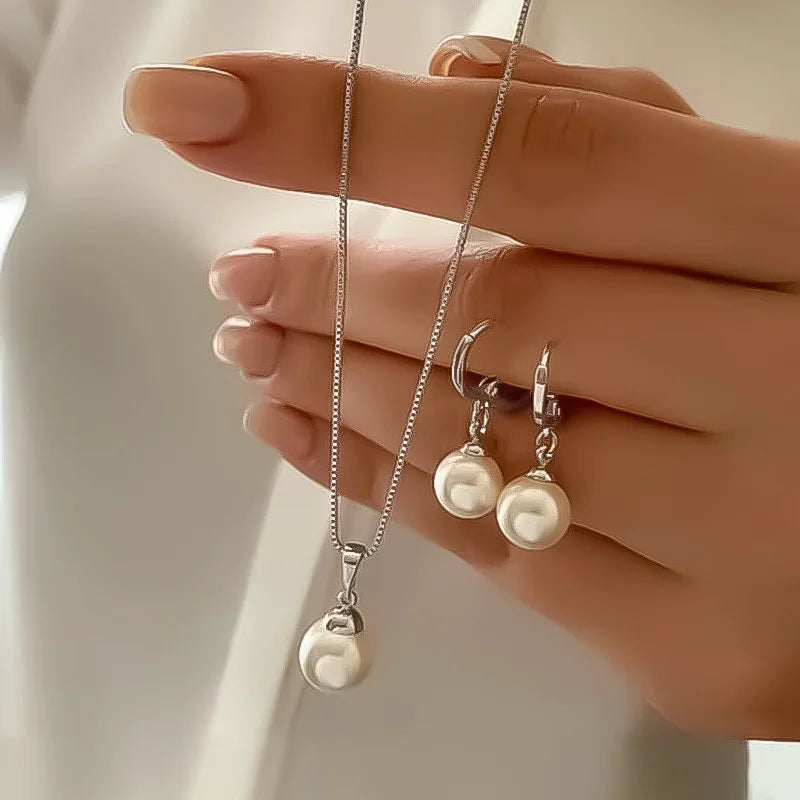 3-Pcs Round Pearl Jewelry Set | Earrings & Pendant Necklace