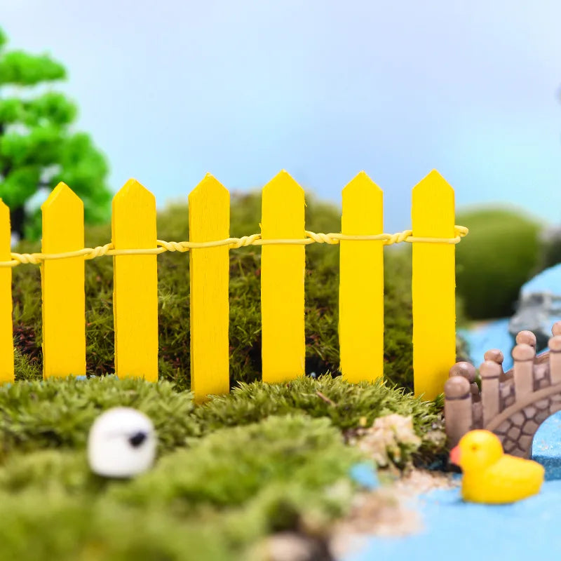 Fairy Garden Mini Fence, 35.5 Inch Wooden Miniature Picket Fence Border Decoration, Suitable For DIY Bonsai, Succulents, Flower