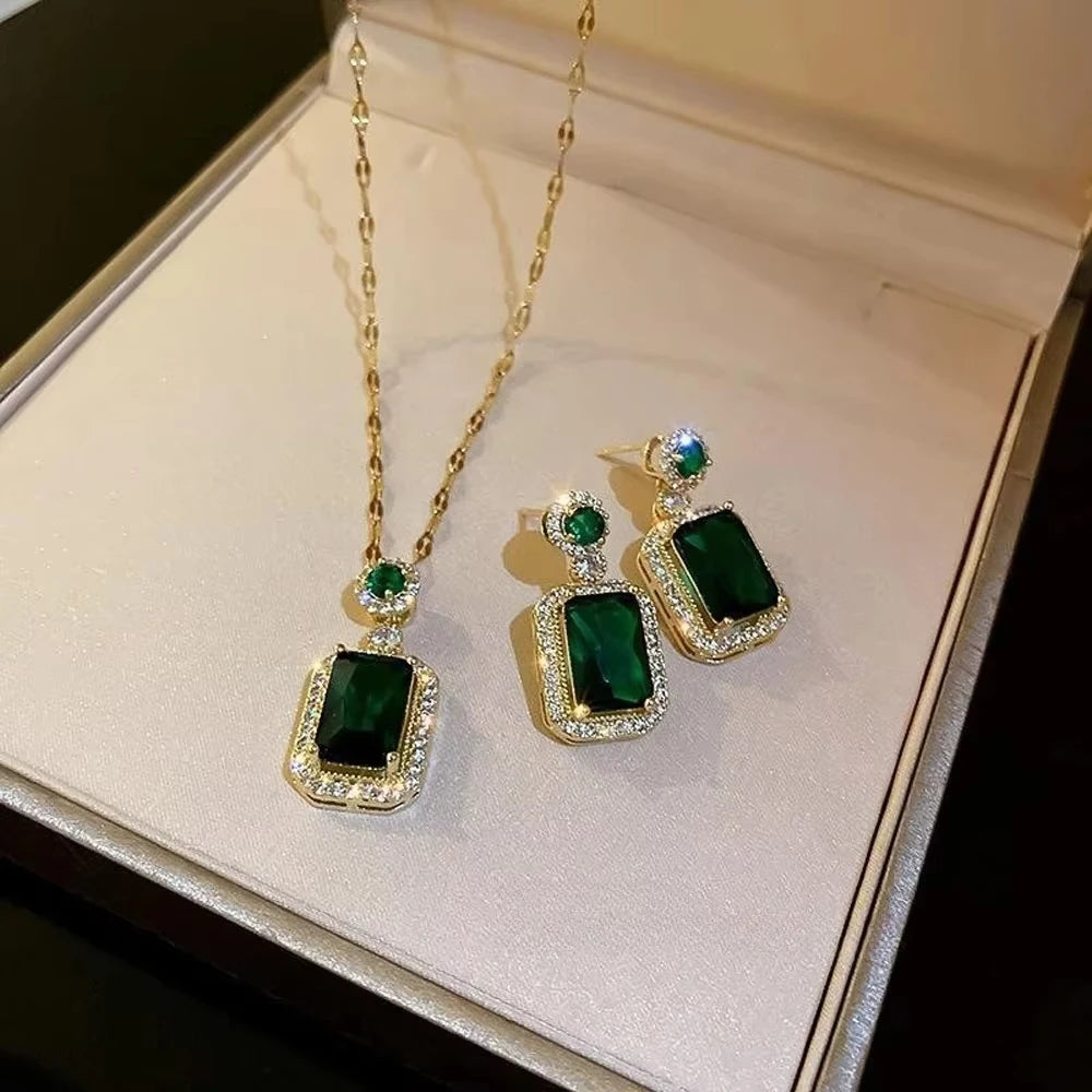 Classic Women’s Jewelry Set | Jadeite & Green