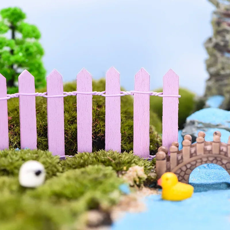 Miniature Fairy Garden Fence 5 x 90cm Mini Wooden Fence DIY Fairy Garden Accessories Wood Barrier Dollhouse Home Craft Decor