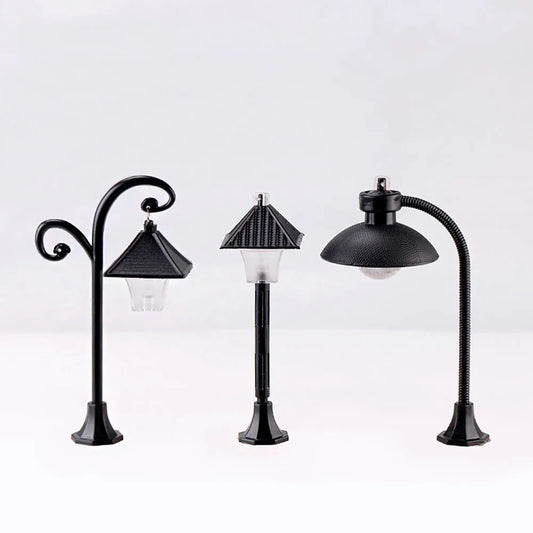 Fairy Garden Figurine Ornament Model Lamp Mini Road Light Model Miniatures Resin Craft Retro LED Street Lamp Figurine Home Decor