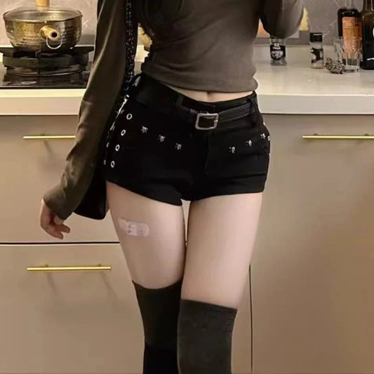Women’s Low Waist Y2K Vintage Black Denim Shorts